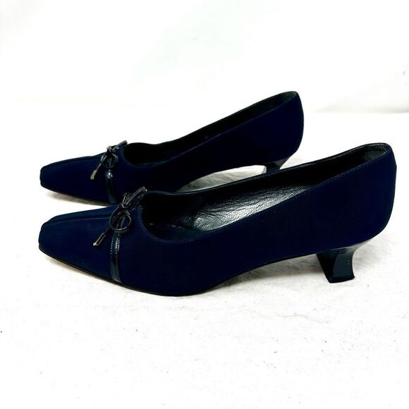 Stuart Weiztman Deep Blue Kitten Heel Loafers- Size 7W - Picture 1 of 14